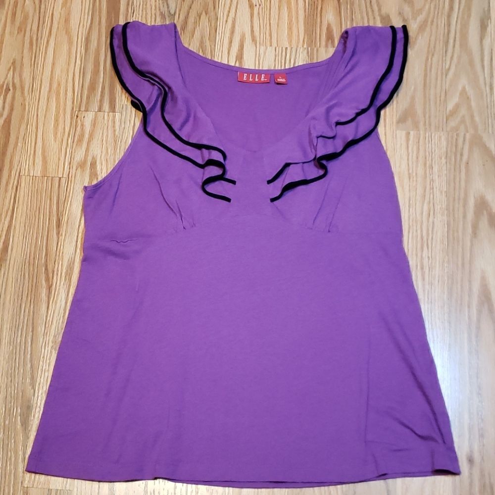 Elle Ruffled Sleeveless Top